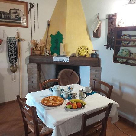 B&B Is Camminantis Nurallào Buitenkant foto